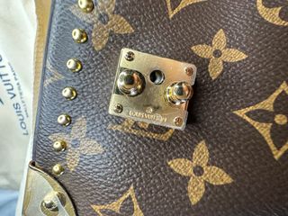 Louis Vuitton Slim Trunk Monograma