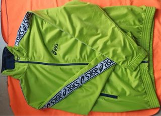 Chaqueta deportiva Asics verde y azul