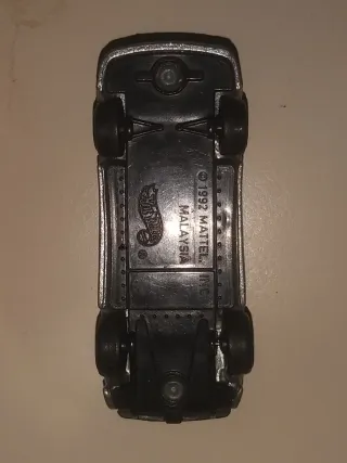 Hot Wheels Jaguar xj220 Argento