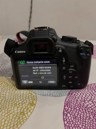 Canon EOS 1300D + Lente 18-55mm
