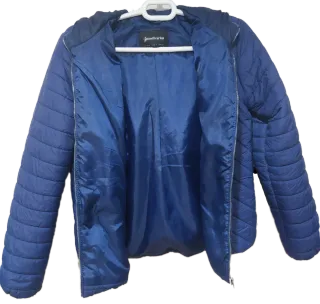 Cazadora Acolchada Stradivarius Azul Con Capucha.