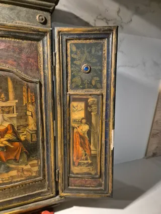 Tríptico religioso antiguo madera