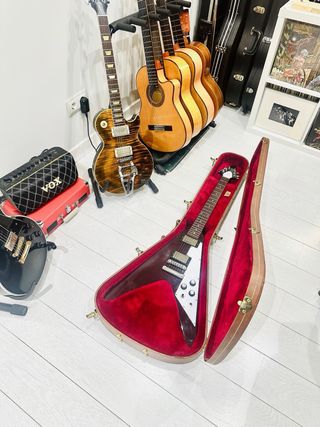 Gibson Flying V 67 Cherry