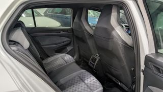 Volkswagen Golf 2.0TDI R-Line 150CV DSG