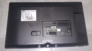 Televisor Samsung TV 22" pulgadas y soporte pared.