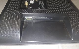 Televisor Samsung TV 22" pulgadas y soporte pared.