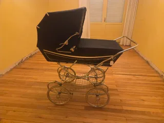 Carrito de bebé antiguo