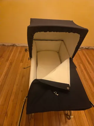 Carrito de bebé antiguo