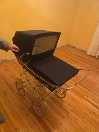 Carrito de bebé antiguo