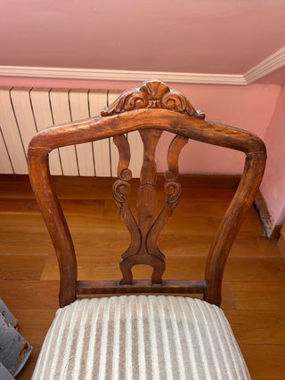 Silla de madera tapizada. Acepto ofertas