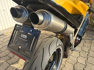 Ducati 748 racetrack- Moto de circuito