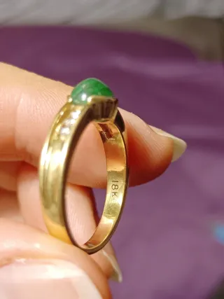 Anillo Oro 18kl con Esmeralda y Diamantes