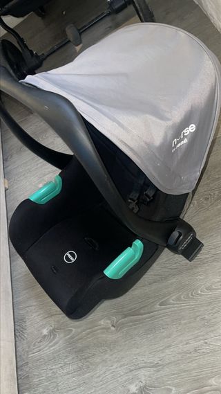 carro de bebé y cuco