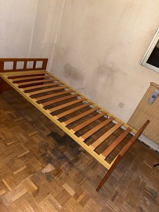 Somier de madera y metal