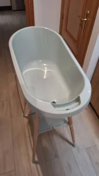 Bañera bebé con patas madera