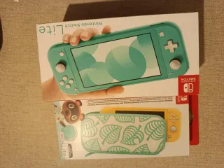 NUEVA SIN ABRIR Nintendo switch lite + funda