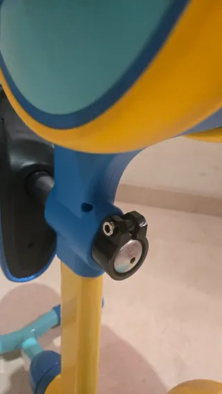 Triciclo/Correpasillos Gonex