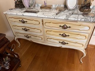 Cajonera de madera con espejo. Acepto ofertas