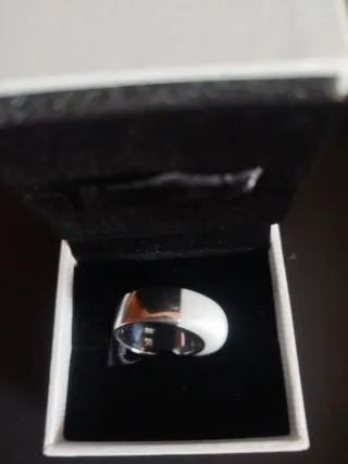 ANILLO PLATA Y BLANCO .muy muy nuevo