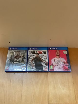 PS4 Slim Negra + Mando + 3 Juegos