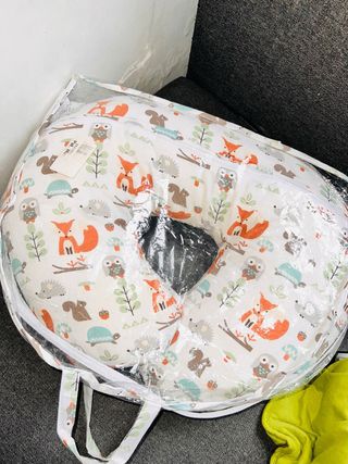 Almohada de lactancia infantil bosque
