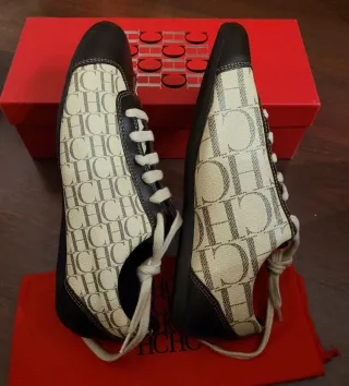 Zapatillas Carolina Herrera.