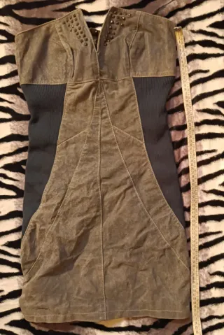 Vestito in pelle scamosciata grigio