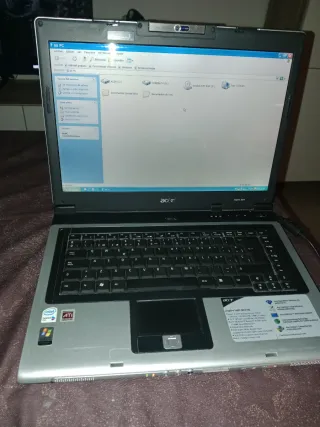 2 Portátiles,(Acer y Samsung)