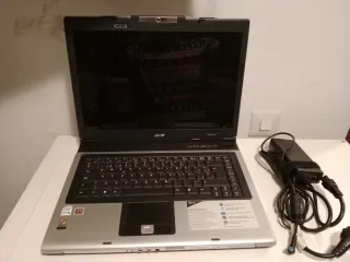 2 Portátiles,(Acer y Samsung)