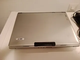 2 Portátiles,(Acer y Samsung)