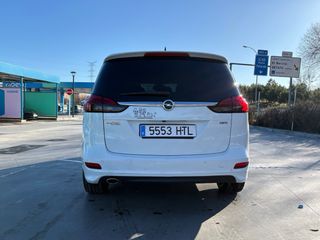 Opel Zafira Tourer 2013