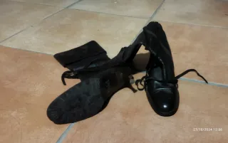 Botines de vestir negros y marrones de piel