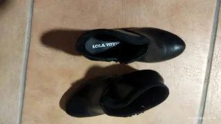 Botines de vestir negros y marrones de piel