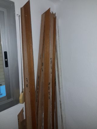 Puerta interior pino maciza con cristal 50€/Unidad