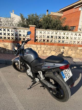 Daelim Roadwing 125FI Gris