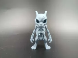 Figura Esqueleto Mewtwo Pokemon