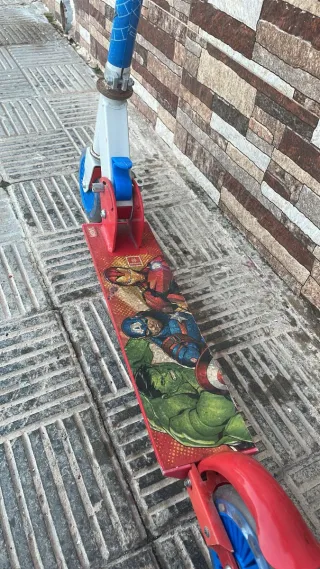 Patinete Superhéroes Marvel