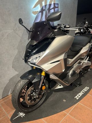 Honda Forza 750 2021