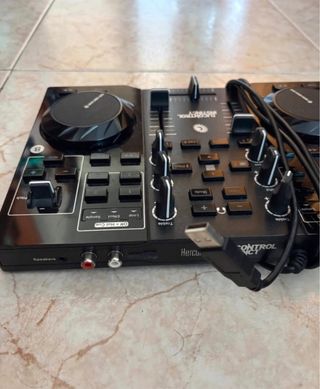Hercules DJControl Instinct Mesa de Mezclas
