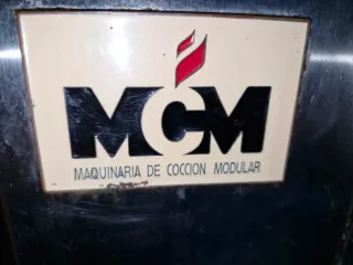 Asador de pollos  de gas 8 espadas