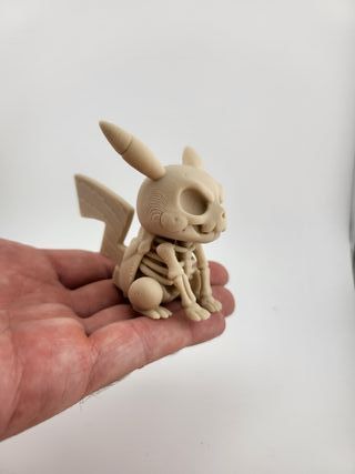 Figura Pikachu Esqueleto Pokemon