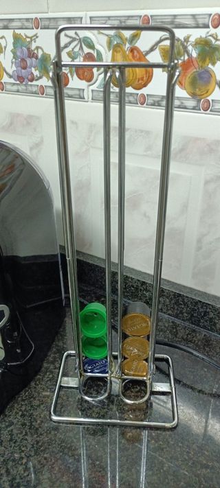 Cafetera de cápsulas negra