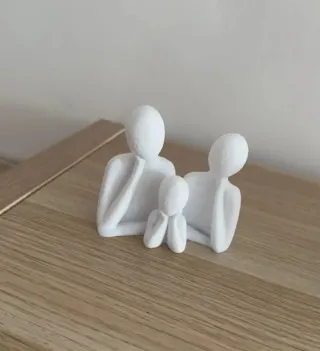 Statua famiglia moderna 10x10cm