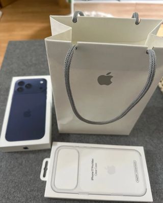 iPhone 17 promax (Azul Marino, Naranja, Plata)