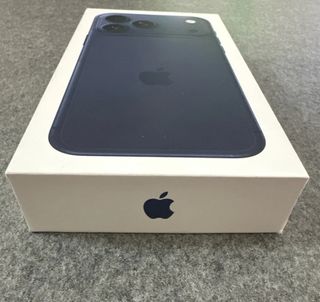 iPhone 17 promax (Azul Marino, Naranja, Plata)