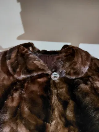 Chaquetón de piel marrón