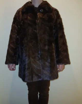 Chaquetón de piel marrón