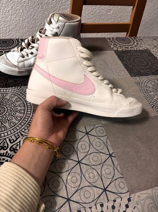 Nike Blazer Mid '77 Pink White