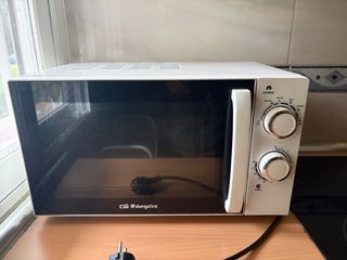 Microondas Orbegozo Blanco