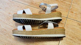 Sandalias Karralli Blancas Tira Plata